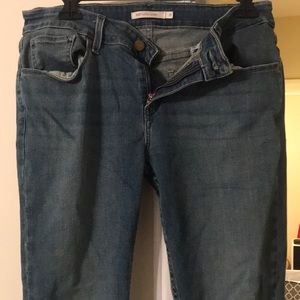 Levi’s Size 31 Skinny Jeans